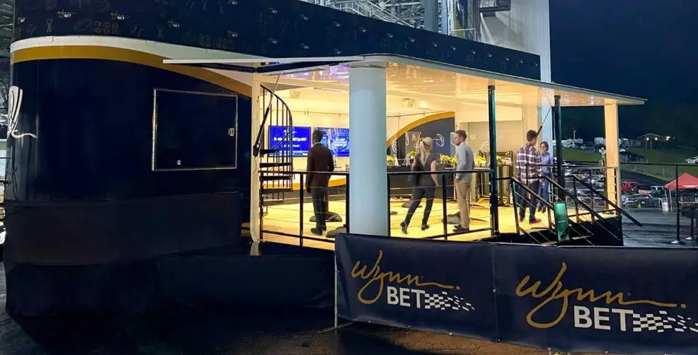 The Power of Double Expandable Trailers for Mobile Marketing Tours