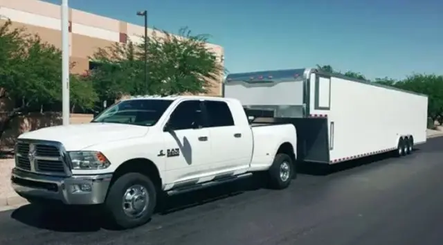 Enclosed Transport Trailers vs. Box Trucks: Pros and Cons for Mobile Tours